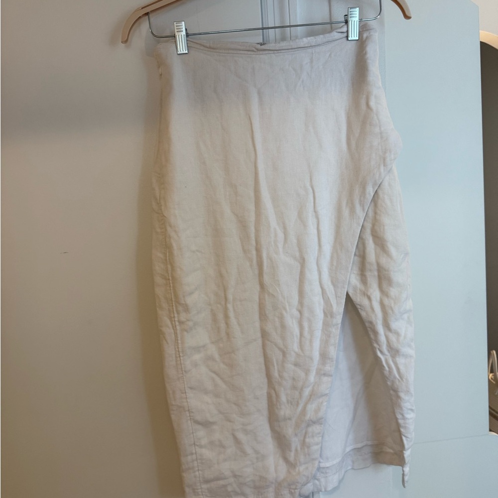 Asymmetrical White Skirt
